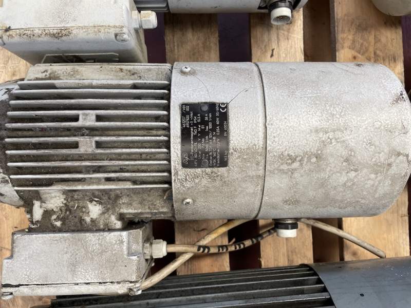 Bruckner stenter 7 chambers Electric and Electronic devices year 2001