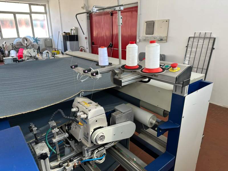 Macchina cucitrice automatica per sorfilatura sopragitto - Preparazione inkjet T-2L